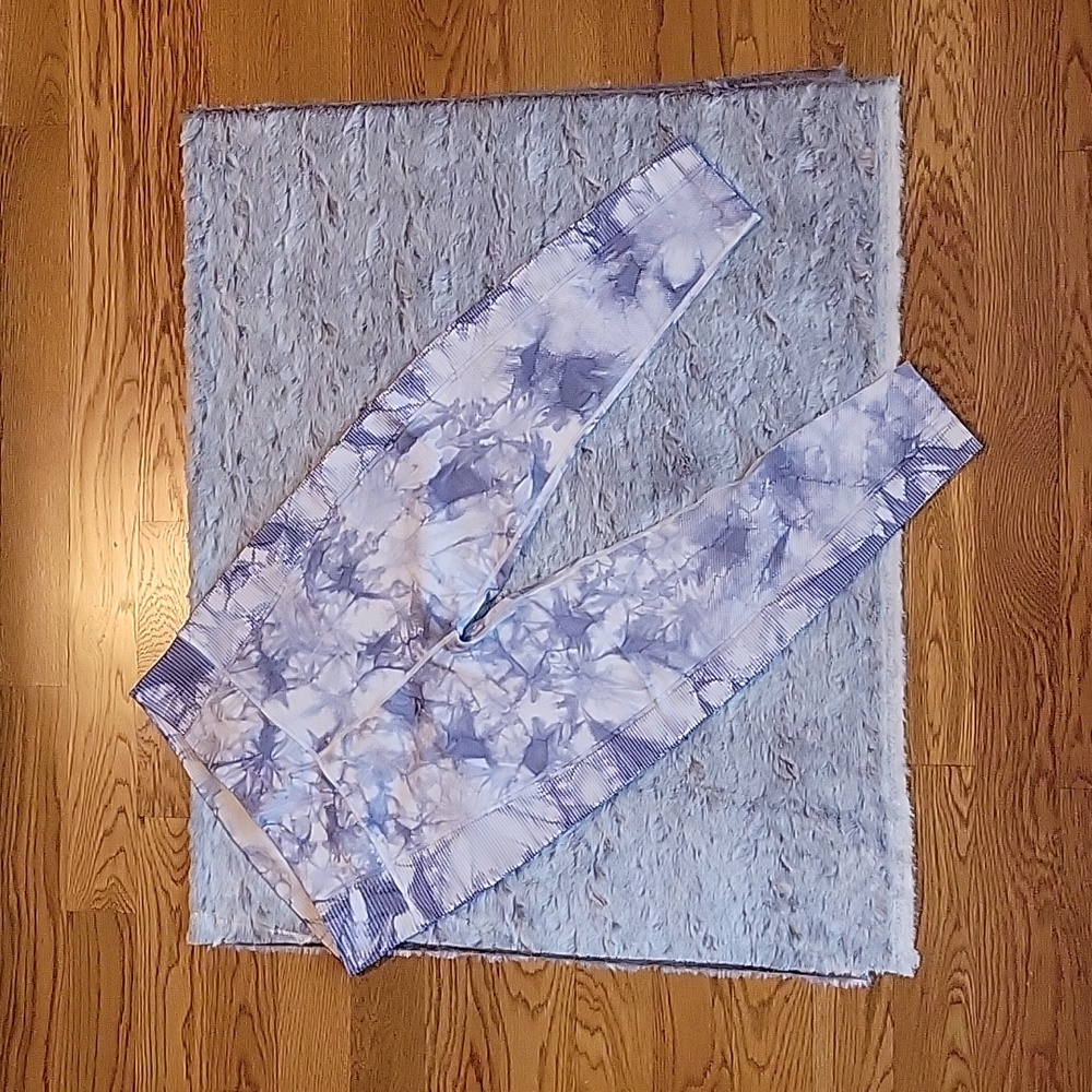 Offline by Aerie Blue/White Leggings, Women's Size XXL, Excellent Condition!